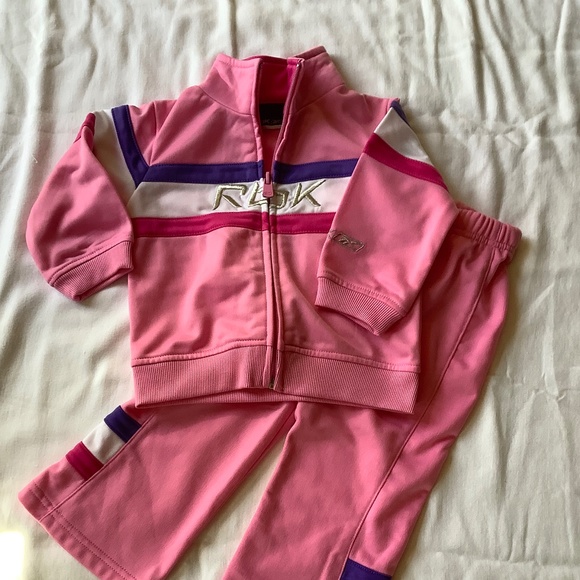 Girl’s Reebok Track Suit - Picture 1 of 2